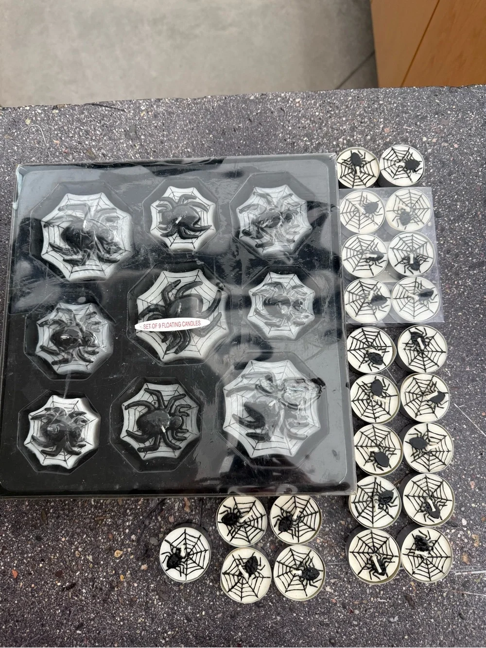 32 Black & White Spider Halloween Candles 23 tealights and 9 floating. NEW